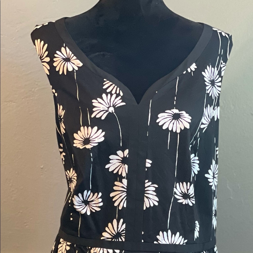 Sleeveless cotton dress